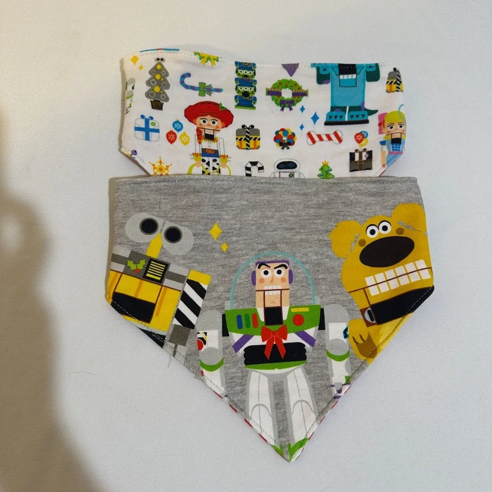 Disney Pixar Christmas Pet bandana Set
